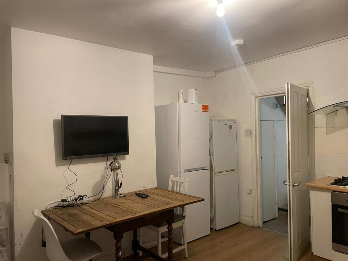 Balham, South London Spacious Guest House 5, 6 Rooms Available Kültér fotó