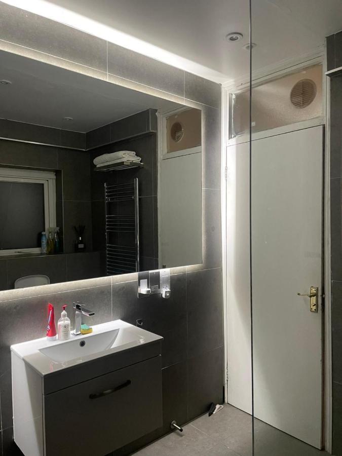 Balham, South London Spacious Guest House 5, 6 Rooms Available Kültér fotó